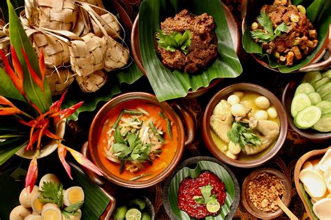 Hestilicious Feast: A Culinary Journey with Indonesian Pop Icon Hesti Yulianti!